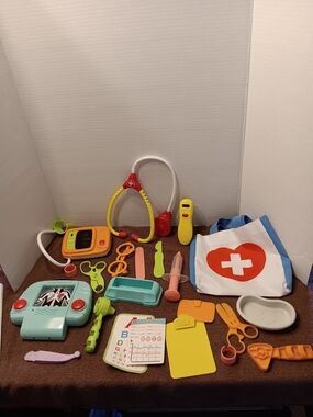Kid Connection Medical Playset Childrens Play Doctor Toys